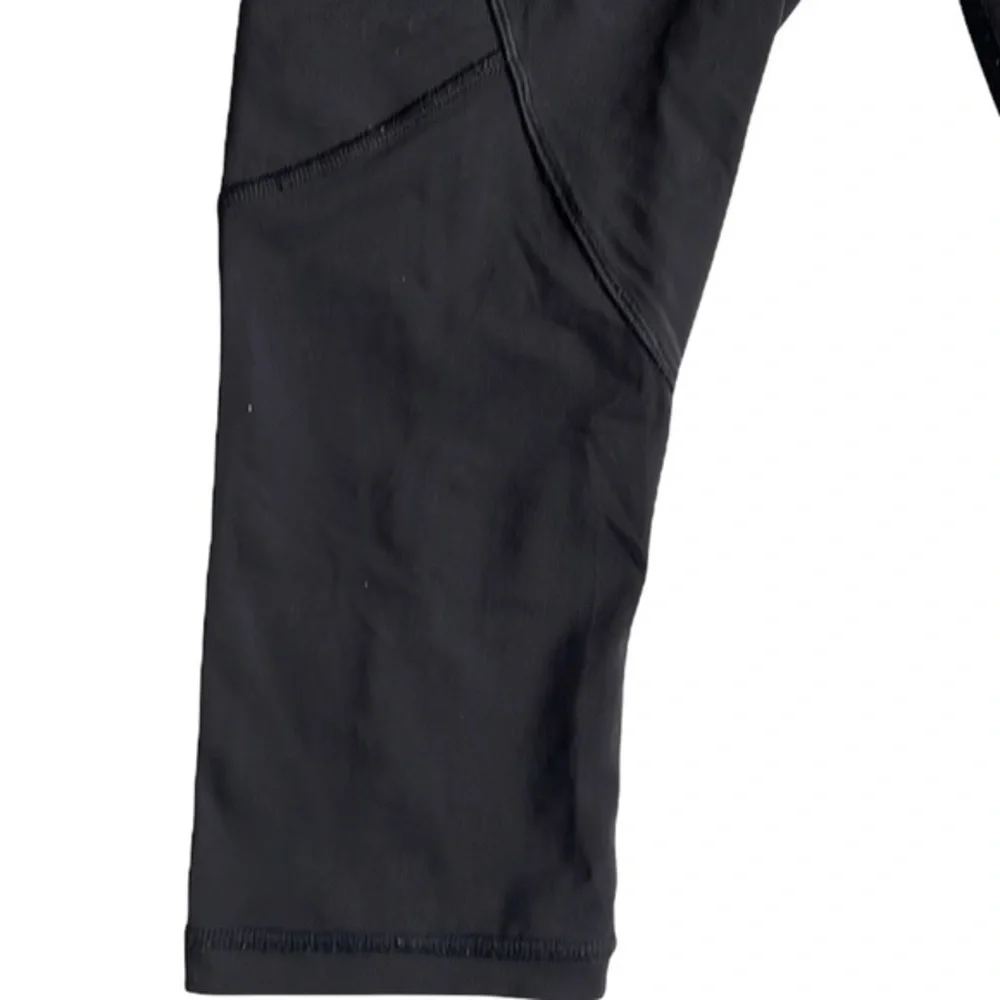 Lululemon Outrun 17" Crop Leggings Black Size 6 - Picture 5 of 13